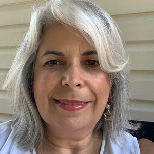 Meet your Posher, Milagros